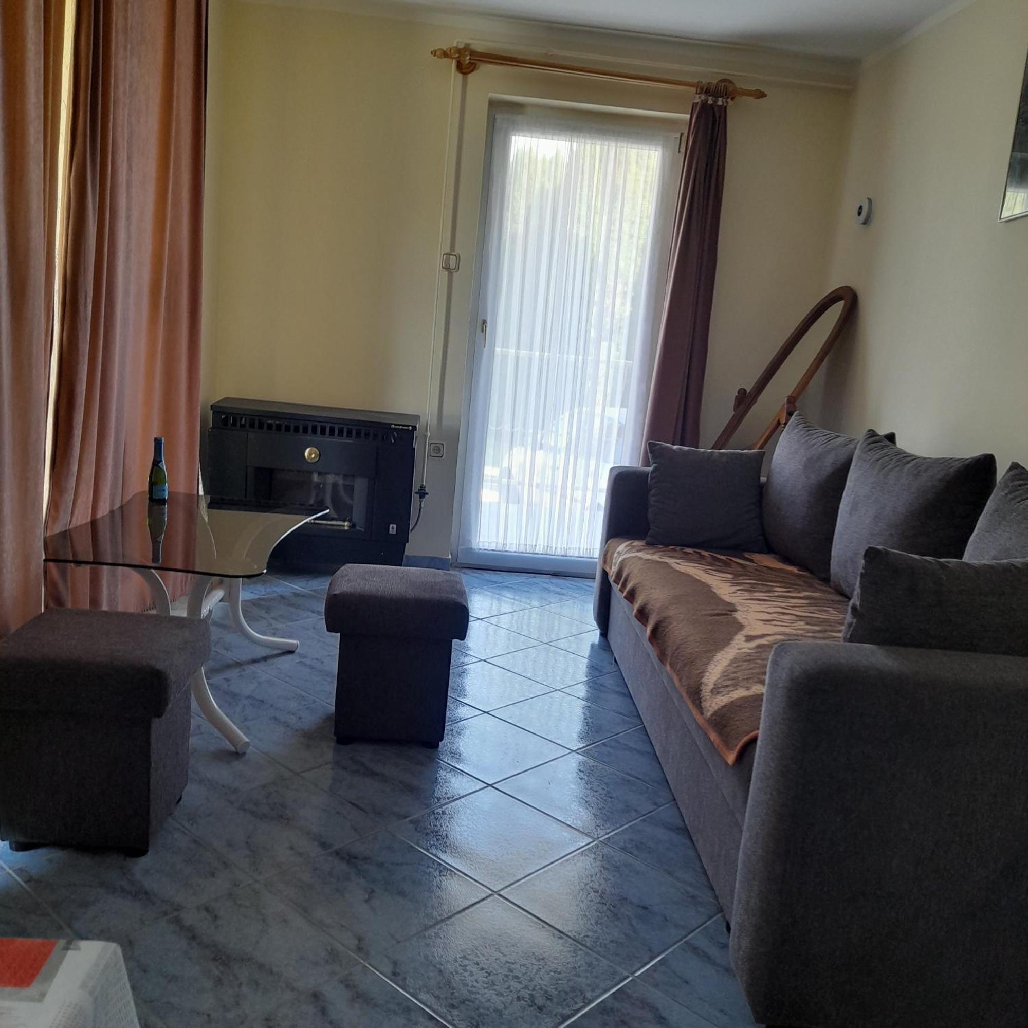 Berkenye Apartman Appartement Zalakaros Buitenkant foto